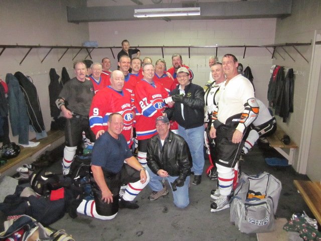 slapshotsdivisionwinnersprospectroadoldtimers2.jpg