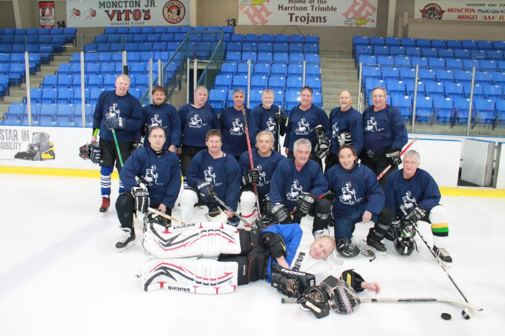 seniorsmapleleafs.jpg